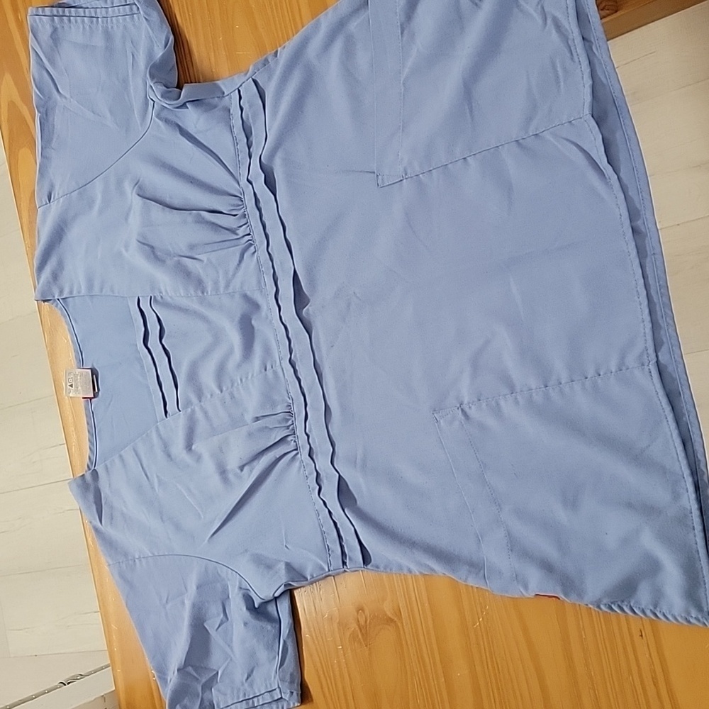 Dickies Scrub Top with Pockets, Nurse Uniform, Light Blue, Medium